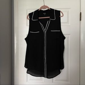 Torrid button down sleeveless top